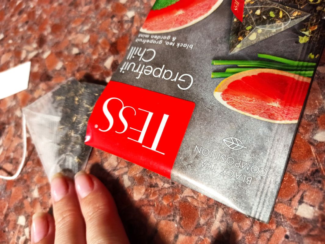 Не спешите выбрасывать: хитрости с чайными пакетиками, которые вас удивят