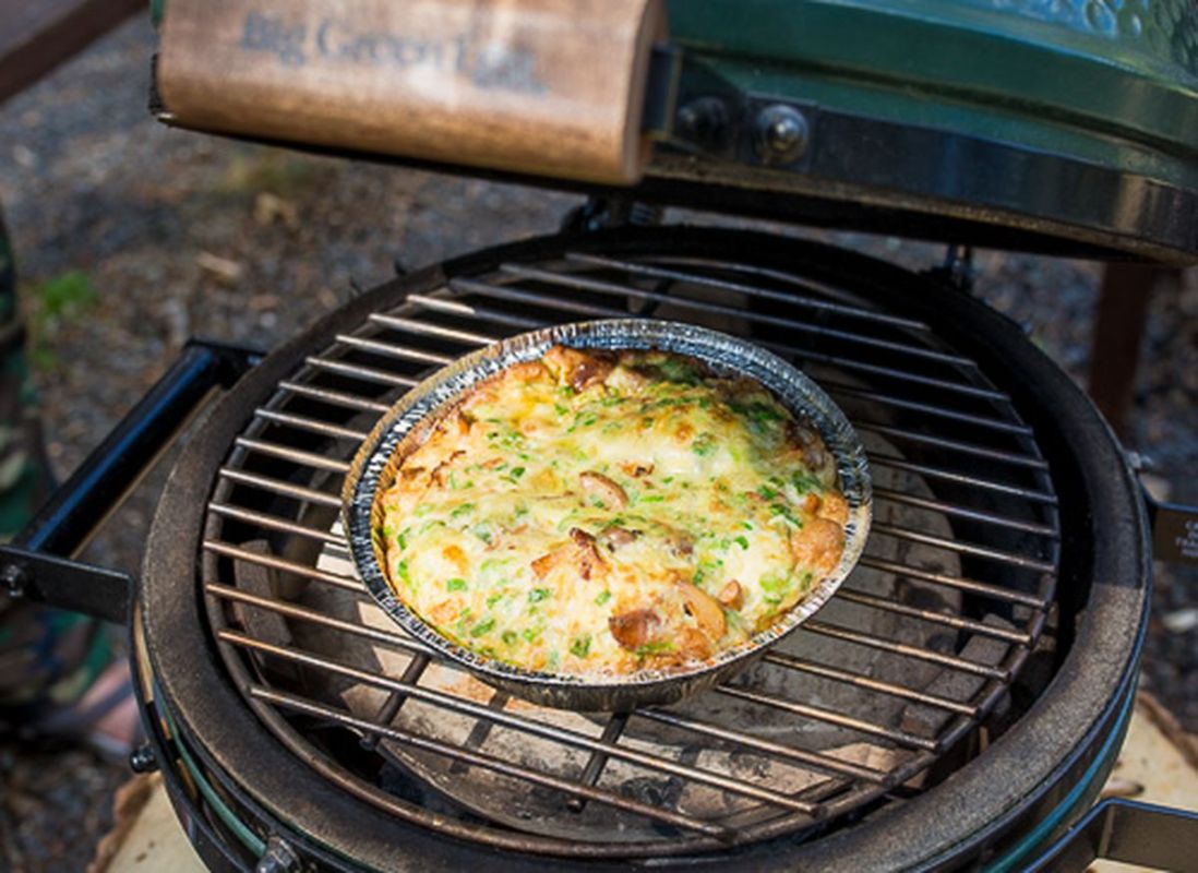 Нежная фриттата с лисичками на гриле: идеальное летнее угощение