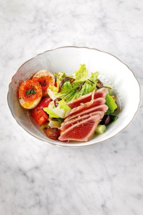 Модные новинки для новогоднего стола: что выбрать в 2026 году