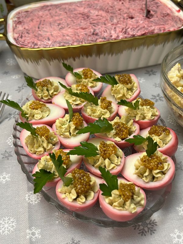 Фаршированные яйца: любимая закуска для любого стола