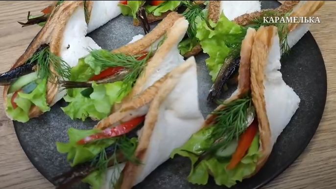 Вкусная закуска для новогоднего стола, готовая за считанные минуты