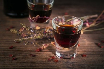 Как приготовить домашнюю травяную настойку "Ерофеич"