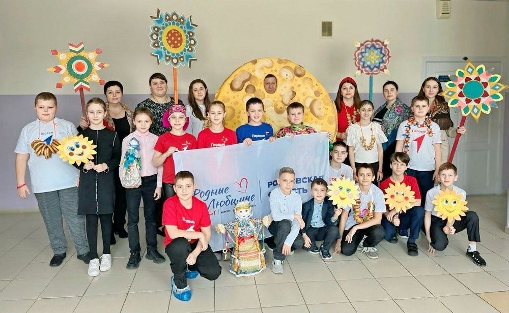 Школьники из «Движения первых» отпраздновали Масленицу в городской школе №1