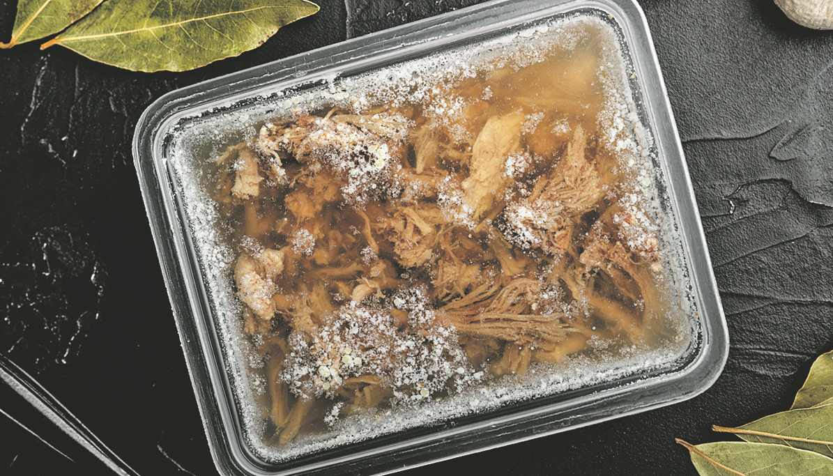 Кулинарные шедевры на столе: салат «Лошадка» и другие удивительные блюда недели