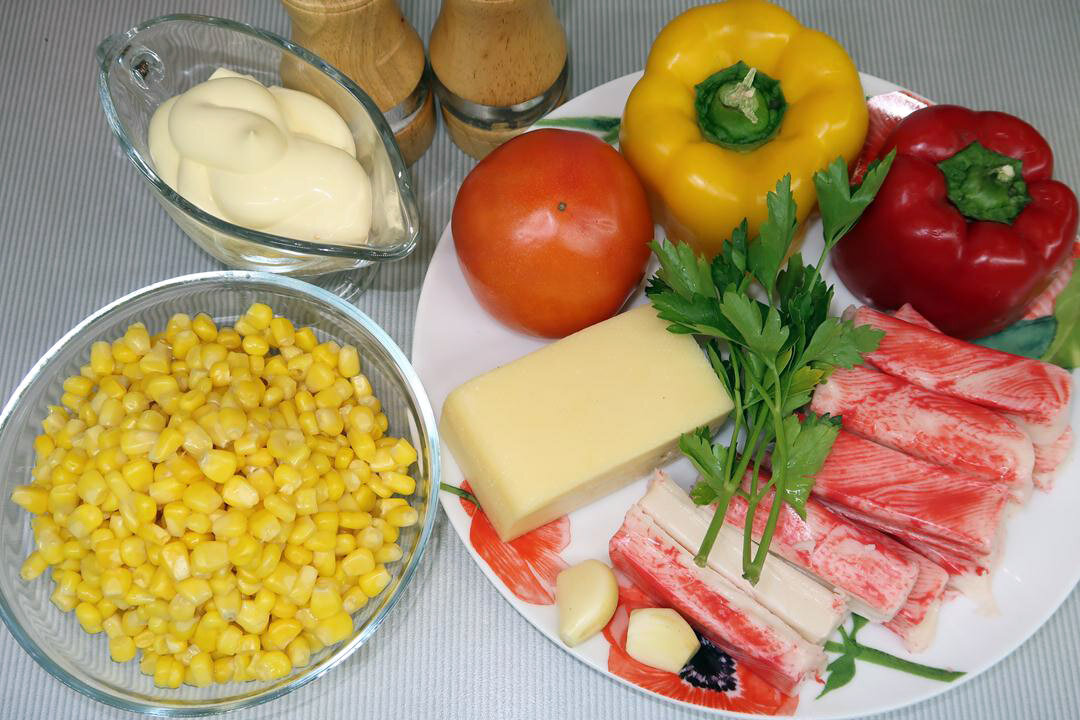 Салат Лямур: лакомство с крабовыми палочками для любого повода