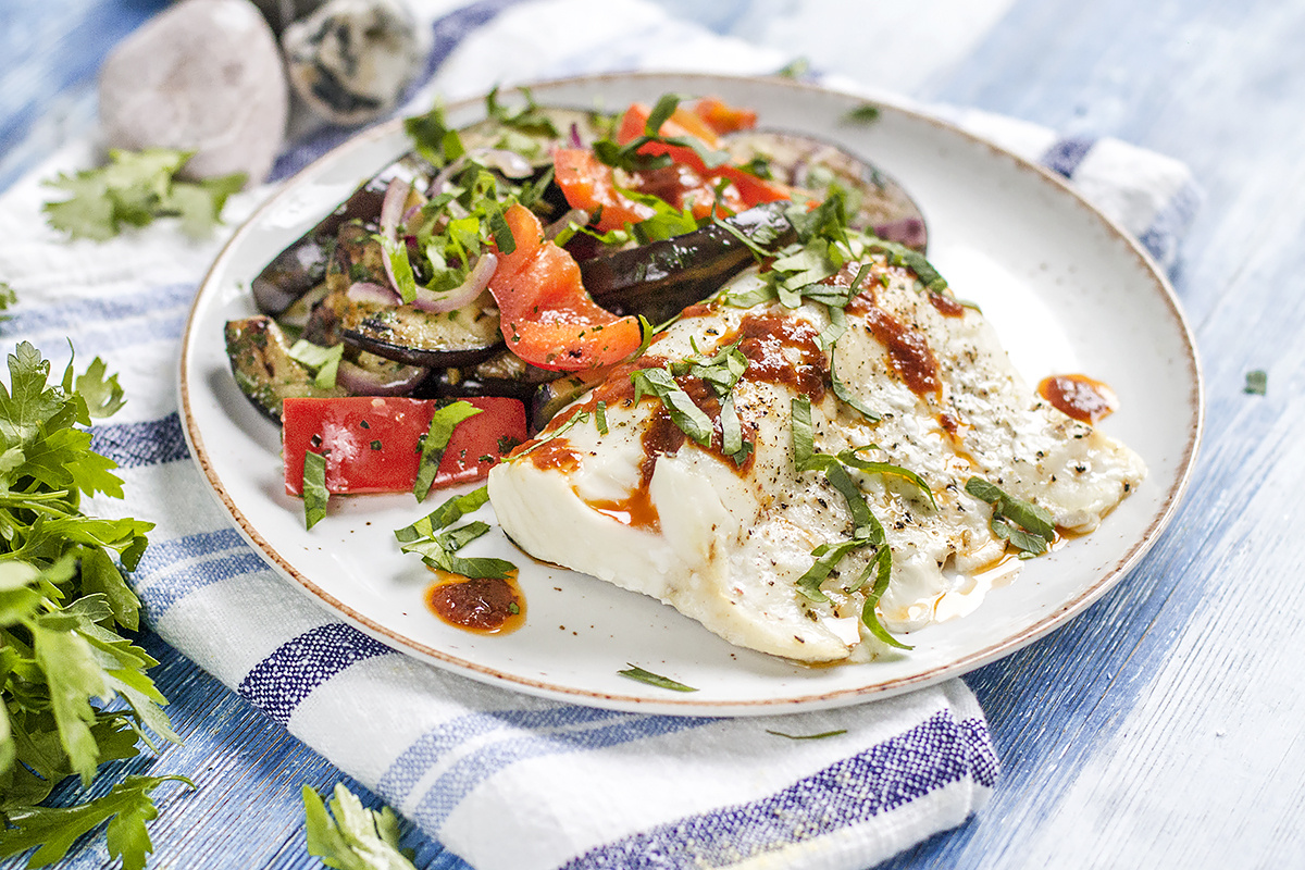 Откройте для себя португальскую кухню: треска с соусом Пири-Пири и печеными баклажанами