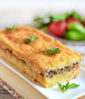 Нежная картофельная запеканка с фаршем: простой рецепт для всей семьи