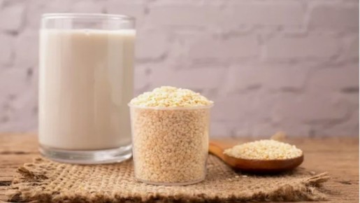 Кунжутный кефир: секрет здоровья и комфортного похудения после 50