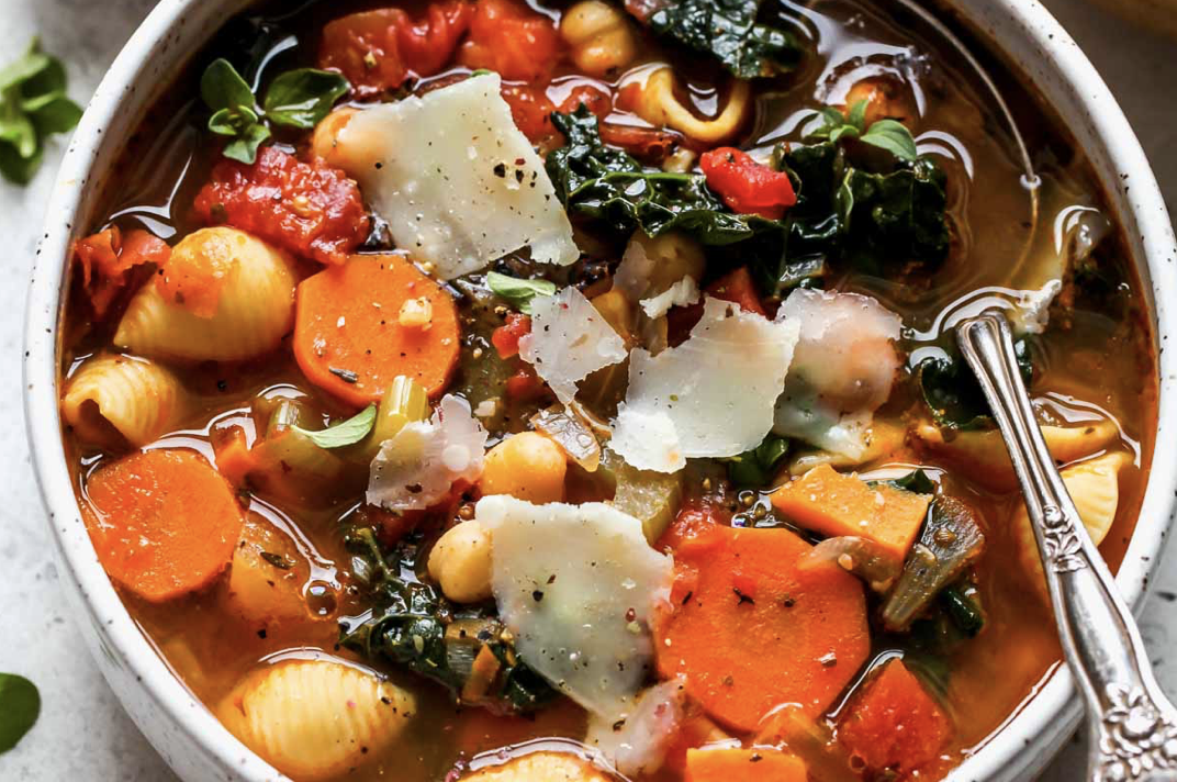 Итальянский минестроне: вкусный и насыщенный суп с характером