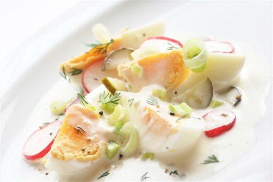 Вкусный салат «Бахар», который освежит ваш стол