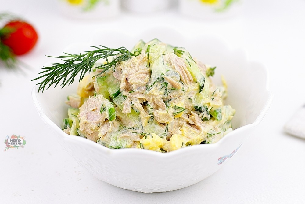 Идеальный ужин: легкий салат с консервированным тунцом