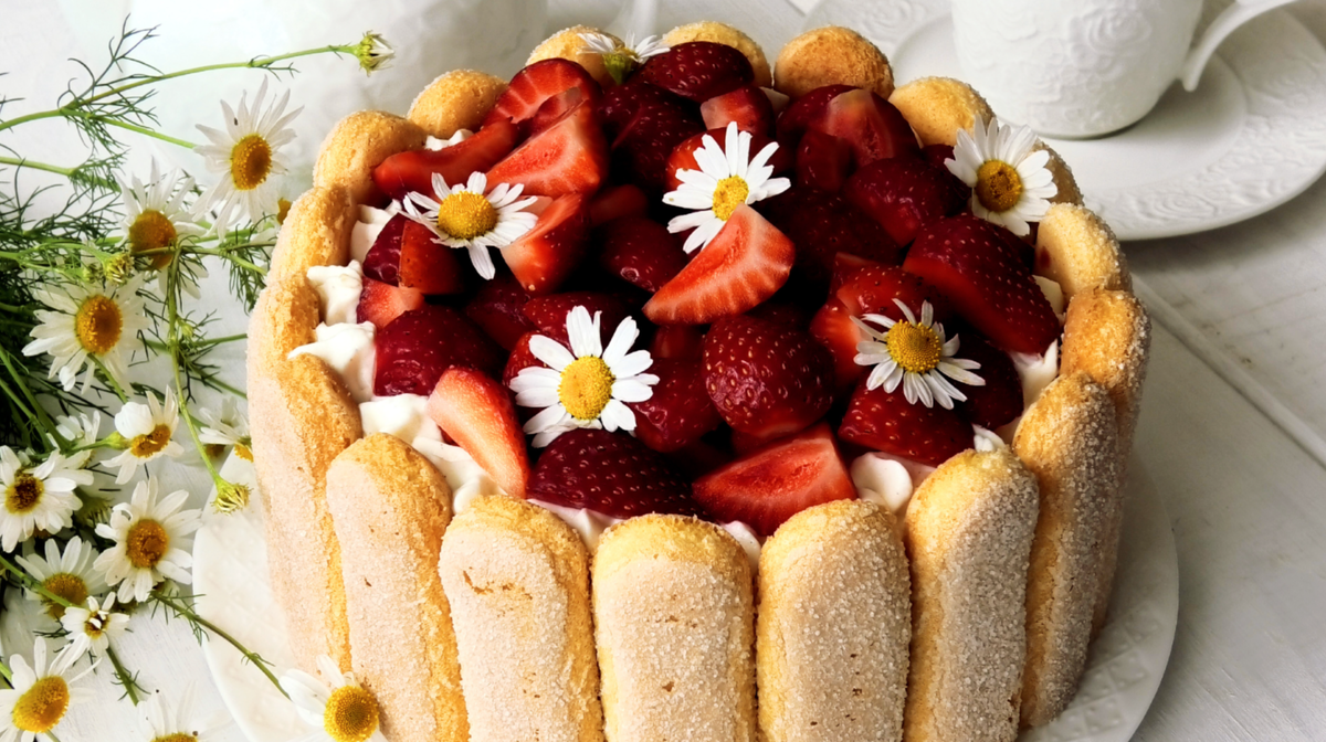 Летний клубничный торт: сладкое наслаждение без выпечки