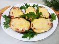 Вкусные баклажаны с помидорами и сыром, запеченные до золотистой корочки
