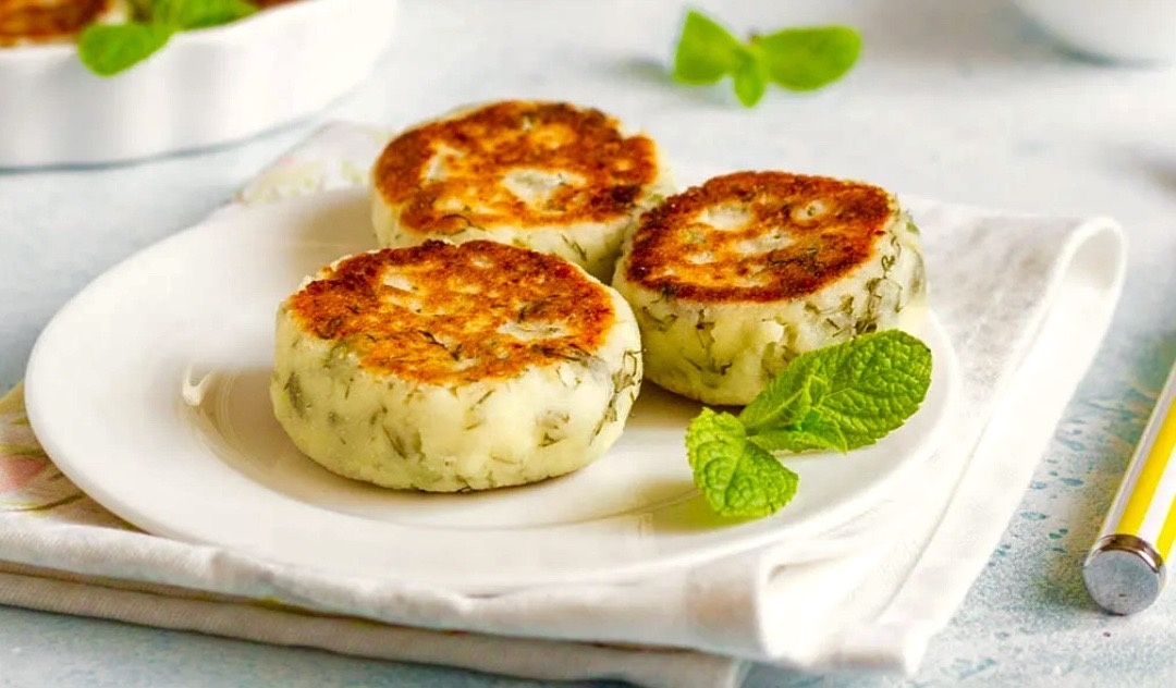 Сырники, которые не оставят никого равнодушным: самые вкусные и необычные рецепты