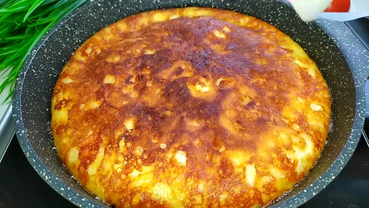 Ленивый хачапури: простая лепешка с сыром на сковороде