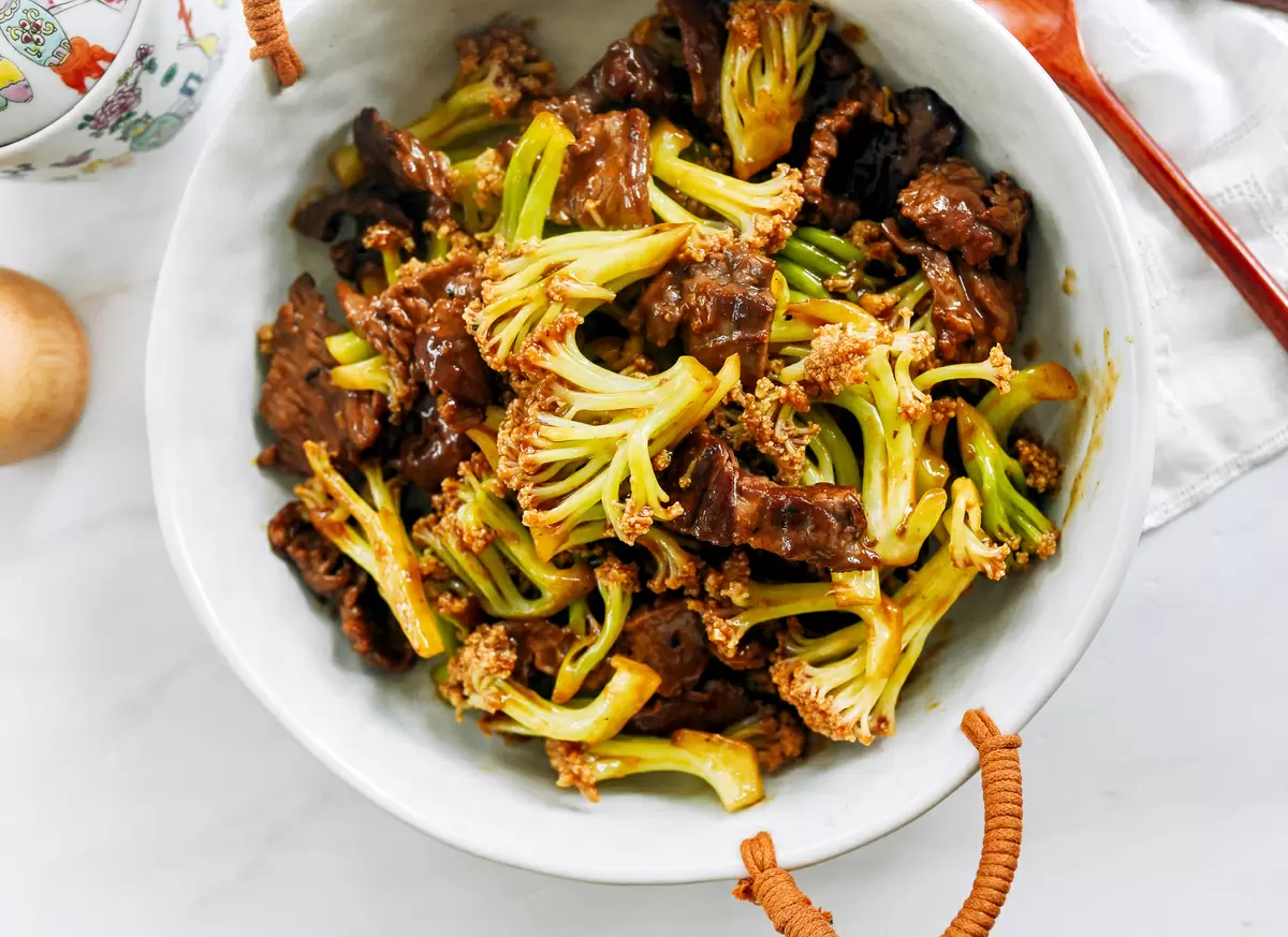 Цветная капуста с говядиной: вкусовая симфония по-китайски